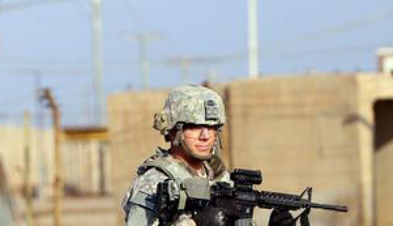 الجيش العراقي يصد هجوما على قاعدة تستضيف جنودا أمريكيين