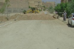 مواطن يبني منزلا وسط طريق عمومي وبوثائق رسمية في بسكرة