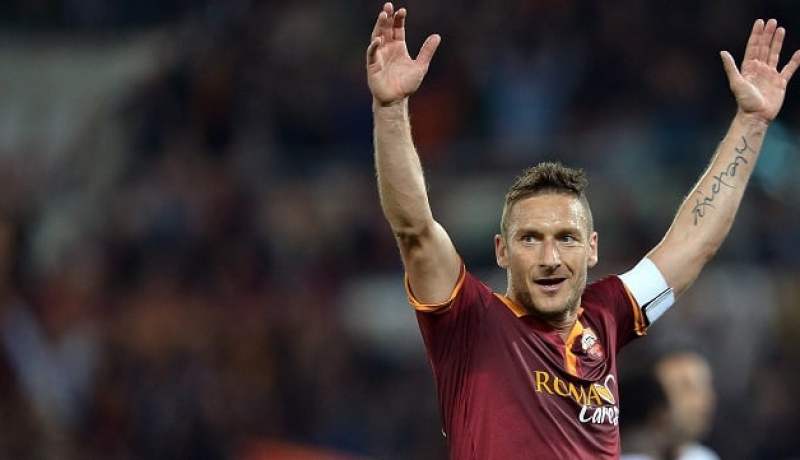 ذئاب روما تفترس الروسونيري وتواصل مطاردة السيدة العجوز