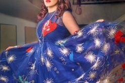 صور أحلام في نفس الثوب مع مجموعة من النجمات