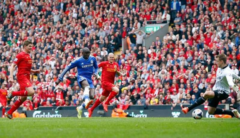 كتيبة مورينيو تقهر ليفربول بعد هدية من قائده جيرارد