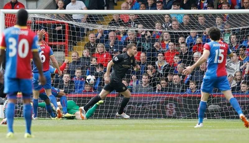 مانشستر سيتي يشدد الخناق على ليفربول بفضل هدية كتيبة مورينيو