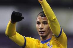 كريستال بالاس يؤكد رغبته بتجديد عقد الدولي المغربي مروان الشماخ