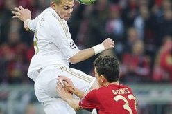 فيرغسون يريد مدافع الريال بيبي