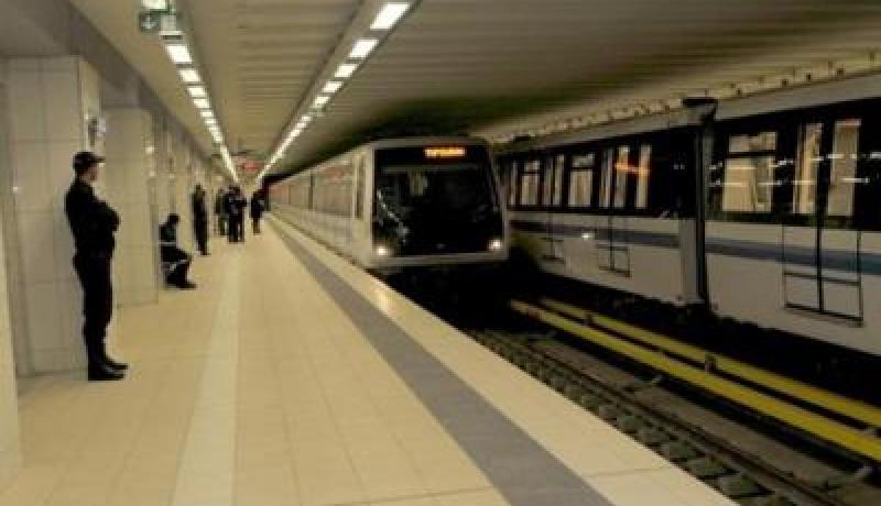 تمكين المواطنين من إجراء المكالمات الهاتفية بعربات المترو ابتداء من الخميس