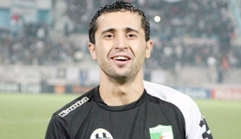 وسط ميدان وفاق سطيف مراد دلهوم يتعاقد مع النصر السعودي