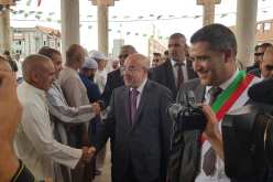 وزير الداخلية يؤكد على ضرورة تزويد المساجد بالطاقة الشمسية