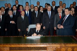 بوتفليقة:  الدستور لن يكون على مقاسي أو مقاس النظام