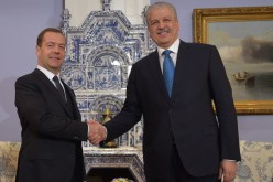 سلال يكشف عن تعاون جزائري روسي لانتاج الغاز الصخري