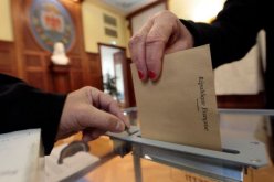 مراكز الإقتراع تفتح أبوابها للناخبين في الدور الأول للإنتخابات الإقليمية بفرنسا