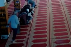 مصلون يلقون القبض على سارق الأحذية في الطارف