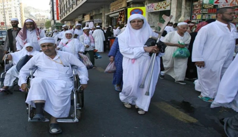 إقصاء 20 حاجا من أداء المناسك بسبب معاناتهم من أمراض مختلفة