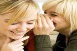 الثرثرة تطيل من عمر النساء