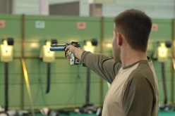 إقصاء الجزائري فاتح زايدي من الدور الأول في المسدس 10م