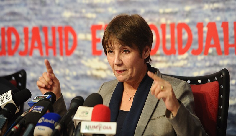 بن غبريت تسعى للقضاء على  ظاهرة  الدروس الخصوصية