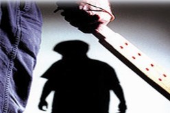 كنتان تضربان والدة زوجيهما وتفقدانها وعـيها بالمشرية