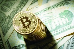 عملة بيتكوين تهبط بنسبة 30 في المائة