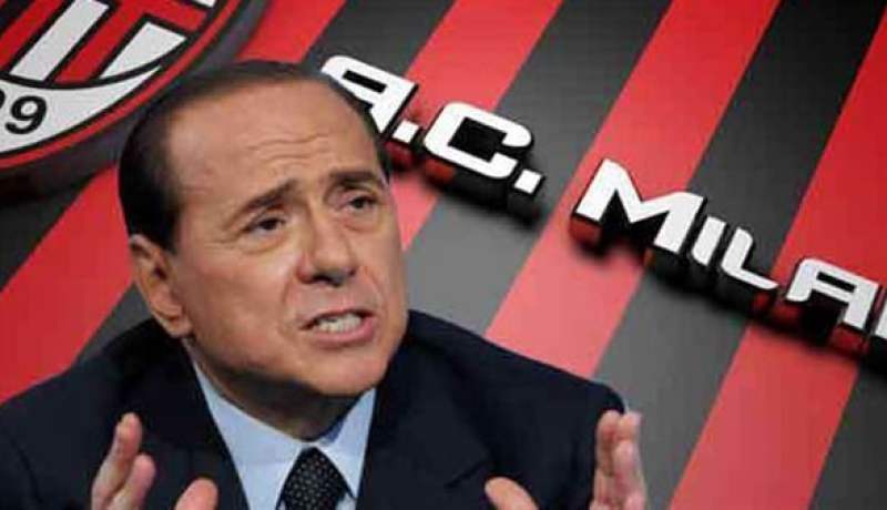 بيرلسكوني يرفض عرضا لبيع نادي  الميلان مقابل مليار يورو