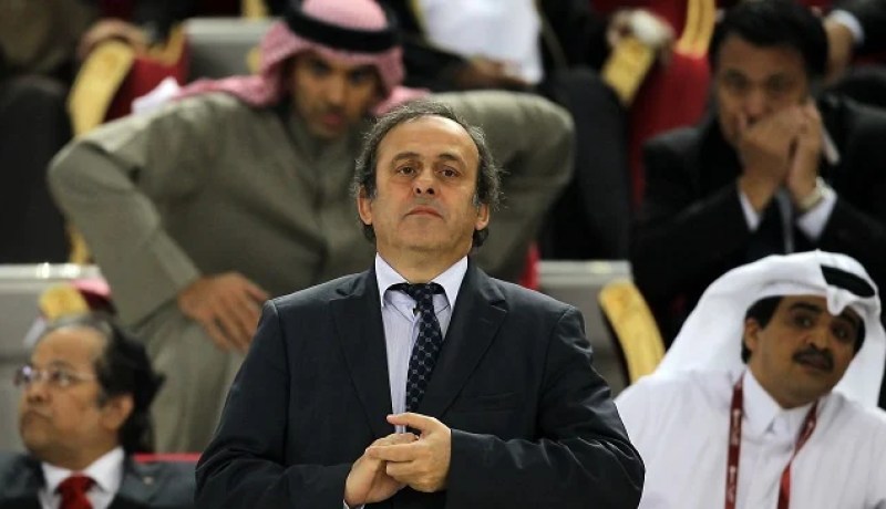 بلاتيني يدافع عن قرار منح مونديال 2022 لقطر ولا يستثني اختيار بلد آخر