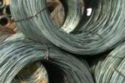 التهاب أسعار الحديد والإسمنت يهدد المقاولين بالإفلاس