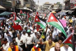 احتجاجات على رفع أسعار المحروقات بالأردن