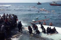 مصرع 74 مهاجرا بعد سرقة محرك قاربهم في ليبيا