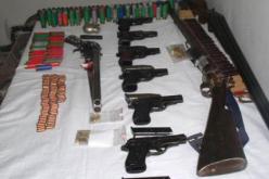 تفكيك شبكة للإتجار بالأسلحة و الذخيرة في تيارت