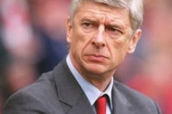 فينغر يلمح إلى إمكانية قدوم هنري لأرسنال مرة أخرى