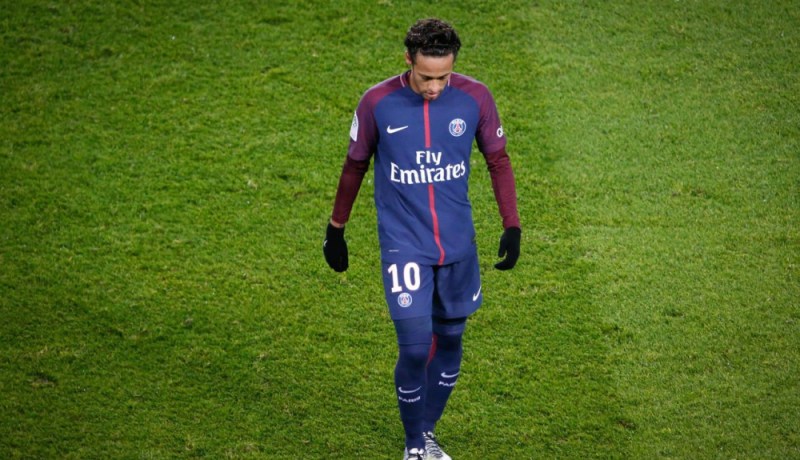 الصحافة الفرنسية: “نيمار يريد مغادرة باريس سان جيرمان”