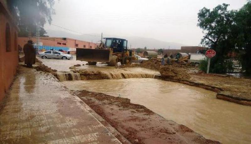 اجلاء 240 عائلة بعدما غمرت المياه مساكنها في مستغانم