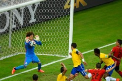 اللعب الجماعي يغيب عن البرازيل والمكسيك تقدم أداء جماعيا ومنظما