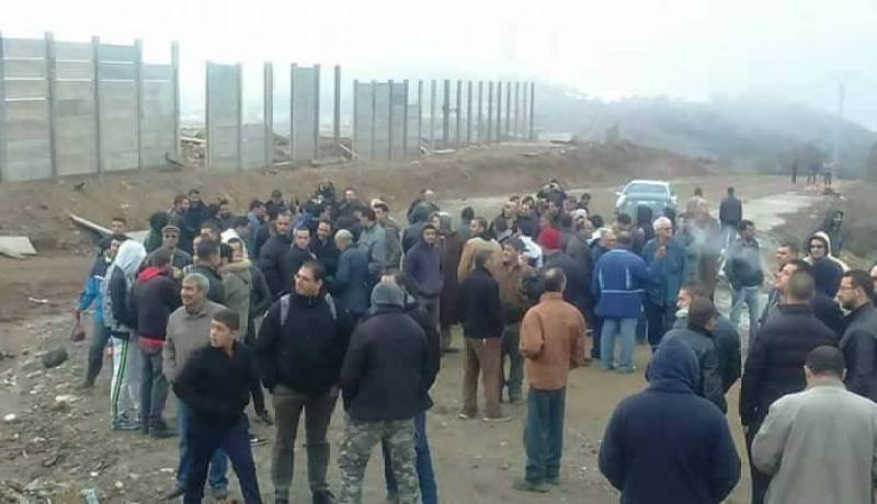 بالصور منازل مهدّدة بالإنهيار بسبب مشروع محطة توليد الكهرباء في بجاية