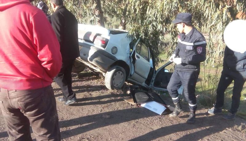 وفاة شخص وإصابة آخر في حادث انحراف سيارة بالبويرة