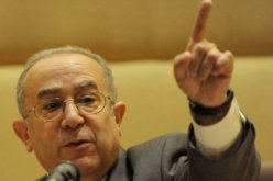 لعمامرة يؤكد أن تصريحات  ساركوزي بخصوص الجزائر غير مرحب بها