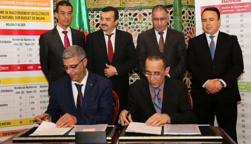 بالصور .. ولاية الجزائر توقع عقود إستكمال ربط العاصمة بشبكتي الكهرباء والغاز الطبيعي مع سونلغاز