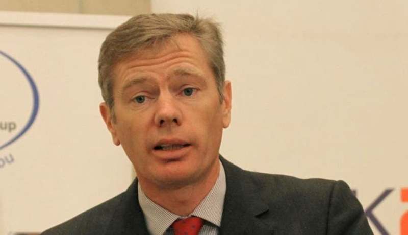 السلطات الإيرانية تحتجز السفير البريطاني لساعات