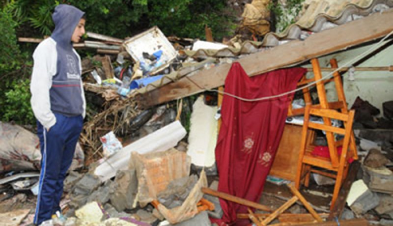 العديد من العائلات تغادر منازلها بسبب انزلاق أرضي في بجاية