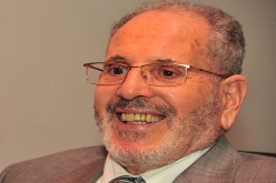 من أهان علي عية فقد أهان القرآن