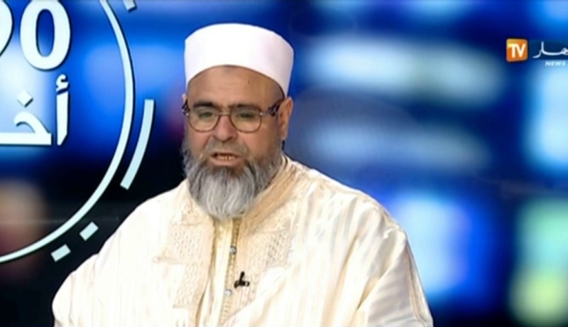 علي عية يحرم الحلوى التي تؤدي إلى الحرام