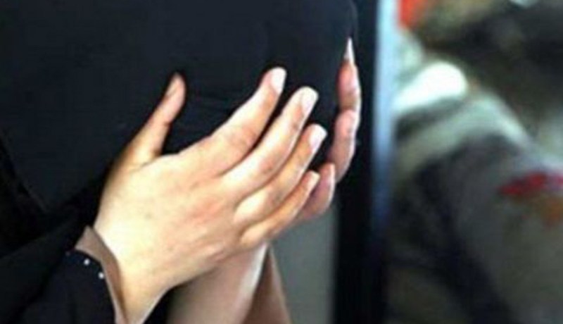 في بيتي فتاة طائشة قد تغادر إلى مكان مجهول
