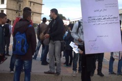 ثانوية تجبر التلاميذ على إحضار الكتب والكراريس بدون محافظ