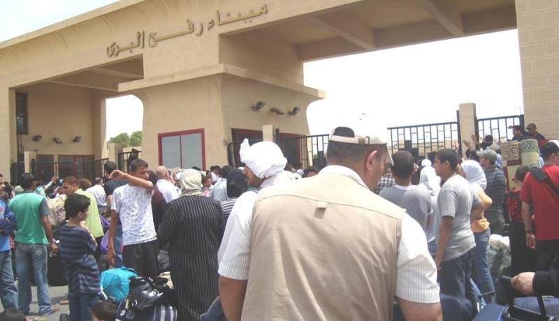 مرور 1759 فردا عبر ميناء رفح البري لليوم الثاني