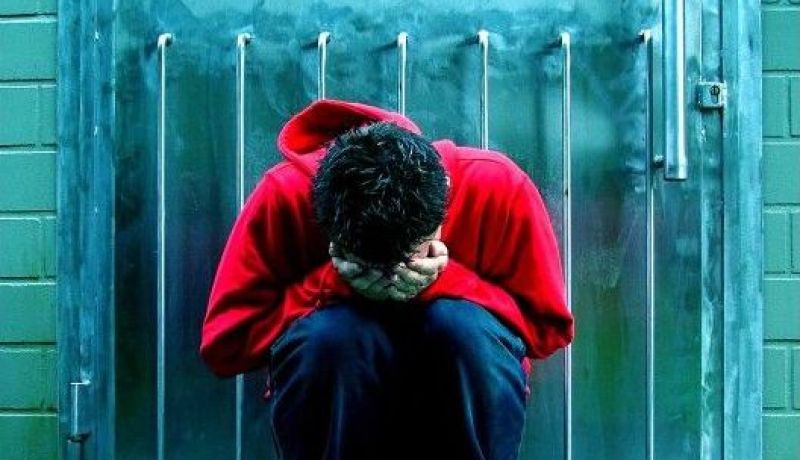 طفولتي بائسة وبراءة مُنتهكة  شبابي ظلم وشقاء من طرف الأولياء