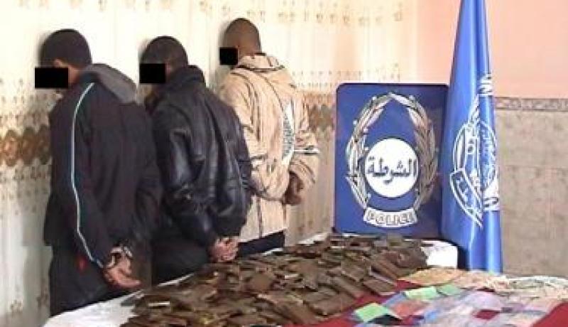 تفكيك شبكة مختصة في ترويج المخدرات وحجز 1432 كلغ من البانقو بتمنراست