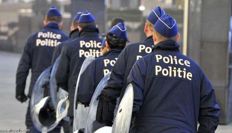 الشرطة البلجيكية تفكّك منظمة إجرامية هرّبت عراقيين لبلادها