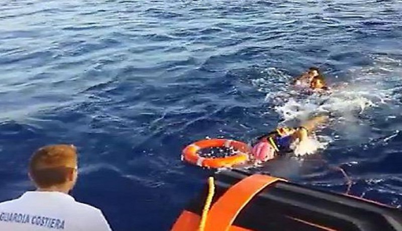 هلاك 11 شخصا وفقدان 13 آخرين شرقي بحر إيجة