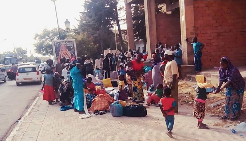 مواطنون يحاصرون ملجأ للأفارقة ويطردونهم منه في تلمسان