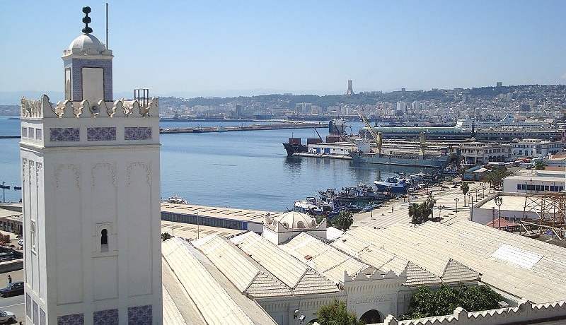 خطيب الجامع الكبير: الجزائر مُحصّنة ضدّ المخاطر