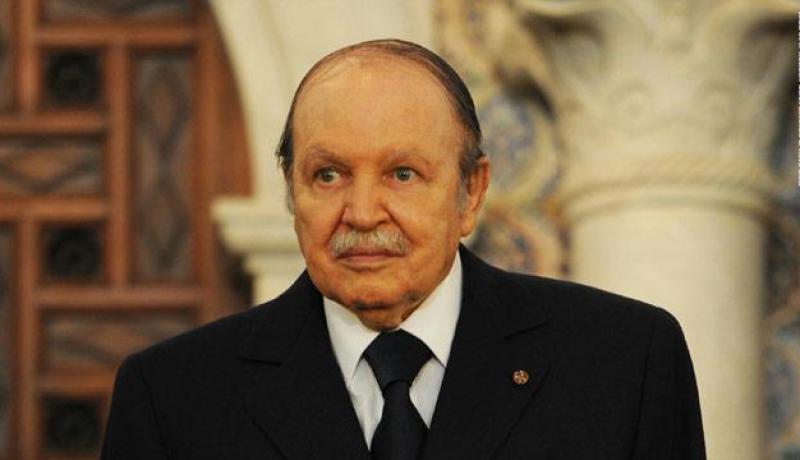 الرئيس بوتفليقة ينعي المرحوم المجاهد محمد ملوح