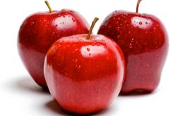 سر المذاق الكريه للتفاح الأحمر المتواجد في الأسواق